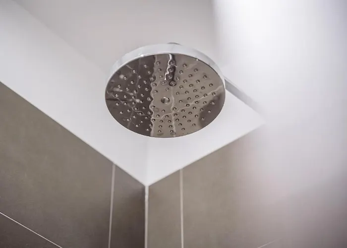 Ab - Via Santo Stefano 74 *